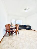 7 private Rooms in a spacious Villa