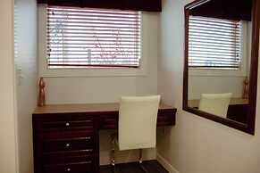 Western Budget Motel Plus Mosaic Suites