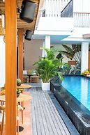 Coco & Pineapple Pants Hostel
