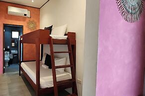 Sirom Beach House