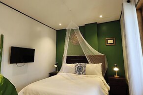 Sirom Beach House
