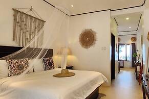 Sirom Beach House
