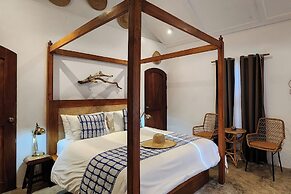 Sirom Beach House