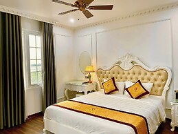 Gold Hotel Luxury