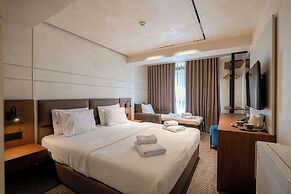Mattis Hotel