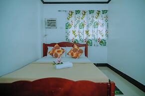 Hymn's Tourist Inn