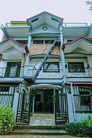 Hymn's Tourist Inn