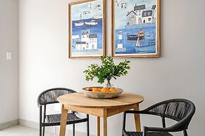 Harbour Club