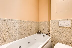 Lavie Maison Hot Tub Seaside Studio