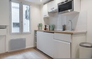 Lavie Maison Parisian Aircon Gem