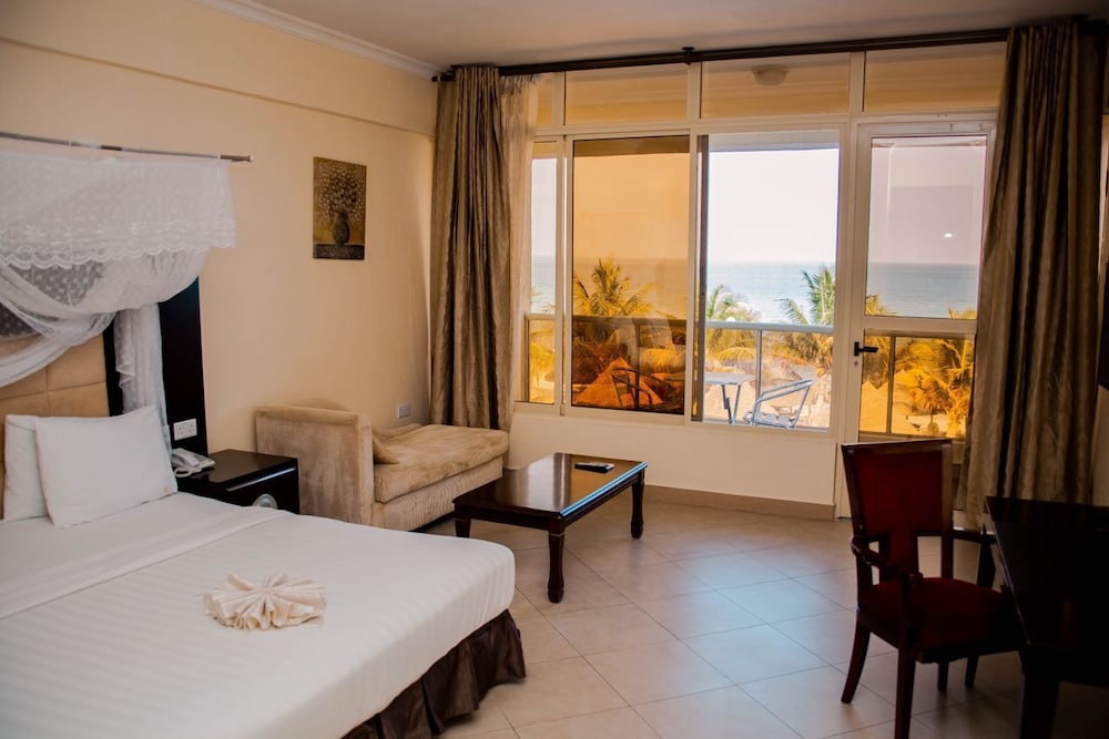 LANDMARK BEACH RESORT
