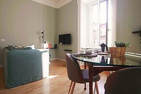 Elegant apt in Historical Building