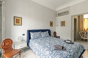 Stylish 1 br Close to Duomo