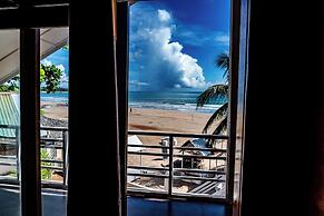Golden Beach Hotel & Restaurant