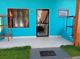 Golden Beach Hotel & Restaurant