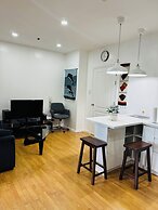 2 bedroom with 2 Balconies Skyline View