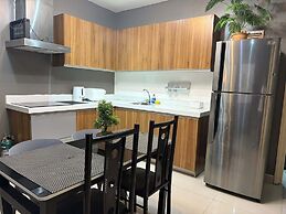 2 bedroom with 2 Balconies Skyline View