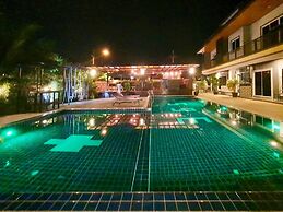365 Place Maikhao