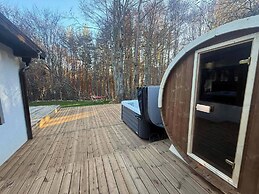 Villa Yarema Mountain Relax With Hot Jacuzzi & Sauna