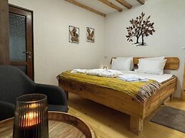 Villa Yarema Mountain Relax With Hot Jacuzzi & Sauna
