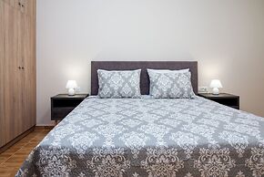Barbaras Apartments
