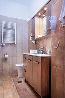 Barbaras Apartments