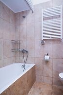 Barbaras Apartments