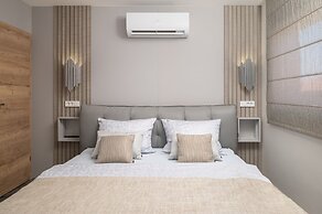 Penthouse Adela