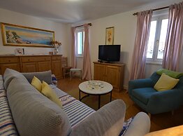 Sea View Downtown Rovinj Apartment
