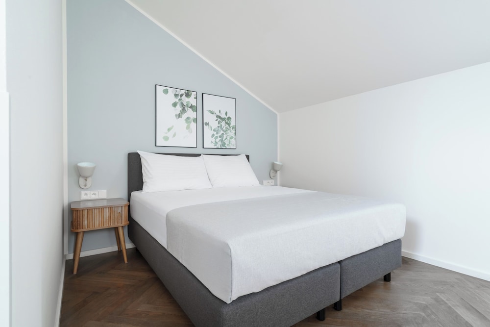 Limehome Prague Múza