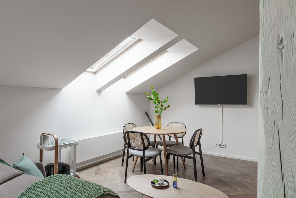Limehome Prague Múza