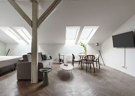 Limehome Prague Múza