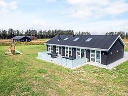 5 Star Holiday Home in Lokken