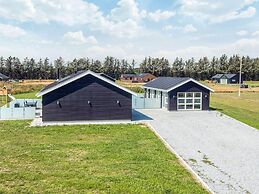 5 Star Holiday Home in Lokken