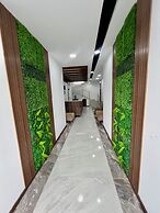 Hotel RYA Center