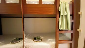 Comfort And Elegant 3Br Apartment Sky House Bsd