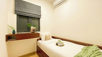 Comfort And Elegant 3Br Apartment Sky House Bsd