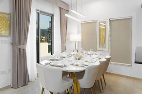 Maison Privee - Exclusive Duplex Villa with Panoramic Terrace Overlook