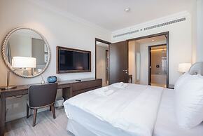 Luxury Living Spectacular Burj Views