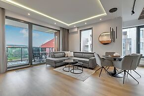 Brabank Riverside & Parking by Downtown Apartments