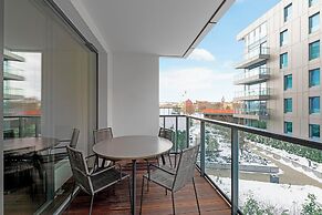 Brabank Riverside & Parking by Downtown Apartments