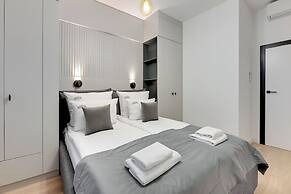 Brabank Riverside & Parking by Downtown Apartments