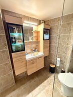 Thissio Luxury Apartment