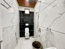 Hotel Gupta Residency - near Temple