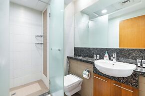 Spacious Studio in Bay Square by Bespoke
