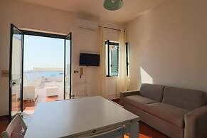 Holiday House 