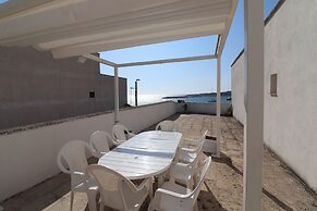 Holiday House 