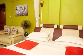 Jebel Hotel and Lounge Buloba