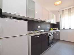 Quiet and Compact Apartment With Balcony