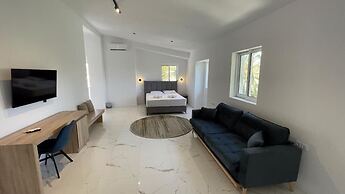 PALMA VILLAGE HOTEL by Greek Pride